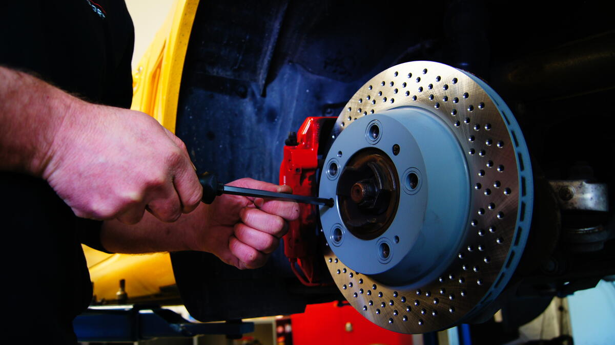 Handwerk bei RTM-Motorsport